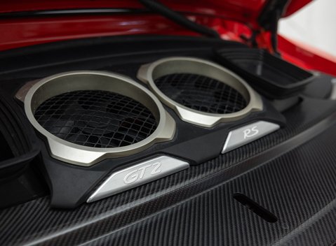 Porsche 911 GT2 RS Weissach (991) 56