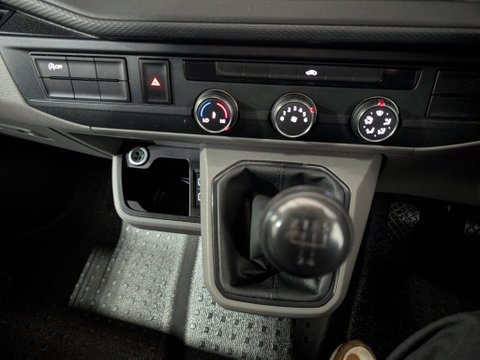 Volkswagen Transporter T28 TDI P/V STARTLINE 11