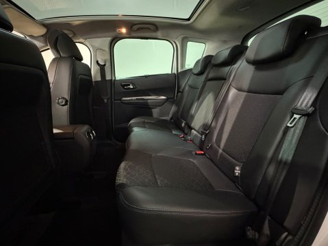 Peugeot 3008 E-HDI ALLURE 25