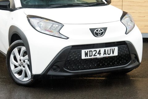 Toyota Aygo X VVT-I PURE 10