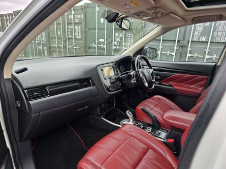 Mitsubishi Outlander 2.0h 12kWh GX5h SUV 5dr Petrol Plug-in Hybrid CVT 4WD Euro 6 (s/s) (200 ps) 22