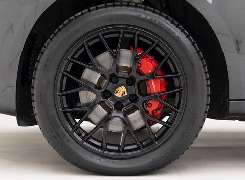 Porsche Macan GTS 8