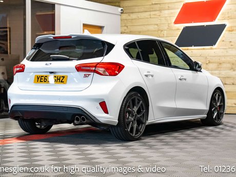 Ford Focus 2.0 Focus ST EcoBlue 5dr 4