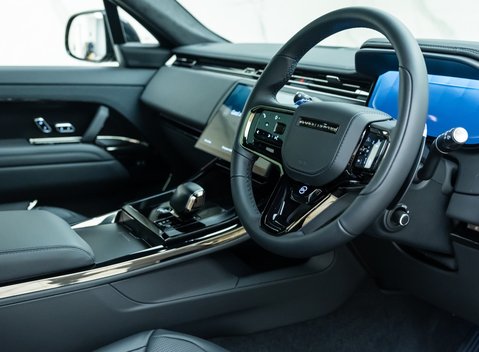 Land Rover Range Rover Sport P635 SV EDITION ONE 10
