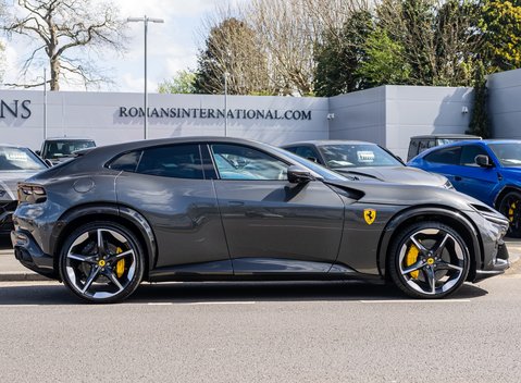 Ferrari Purosangue 3