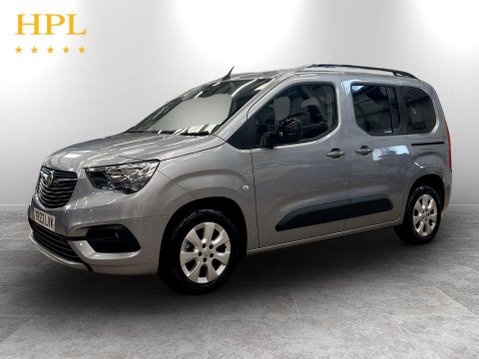 Vauxhall Combo Life 50kWh Design MPV 5dr Electric Auto (7.4kW Charger) (136 ps) Sat Nav 3