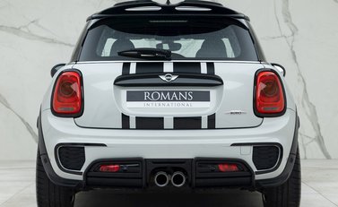 Mini Hatch John Cooper Works Challenge 5