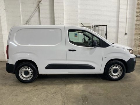 Peugeot Partner PROFESSIONAL PREMIUM PLUS L1 4