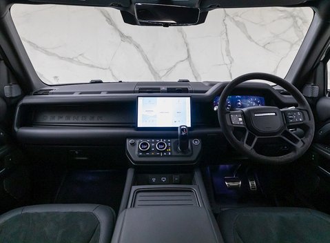 Land Rover Defender 110 V8 15