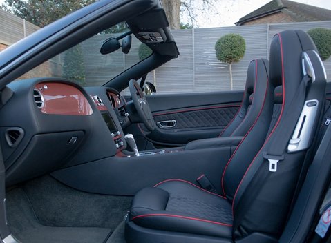 Bentley Continental Supersports Convertible ISR 16
