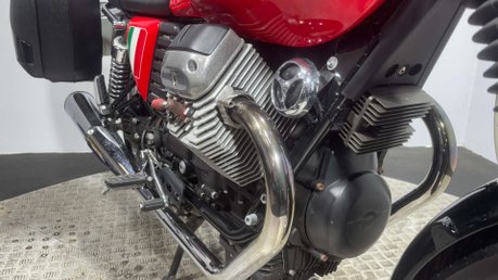 Moto Guzzi V7 750 2009 26K NEW MOT SERVICED 1 OWNER MODERN RETRO BIKE 750CC 21