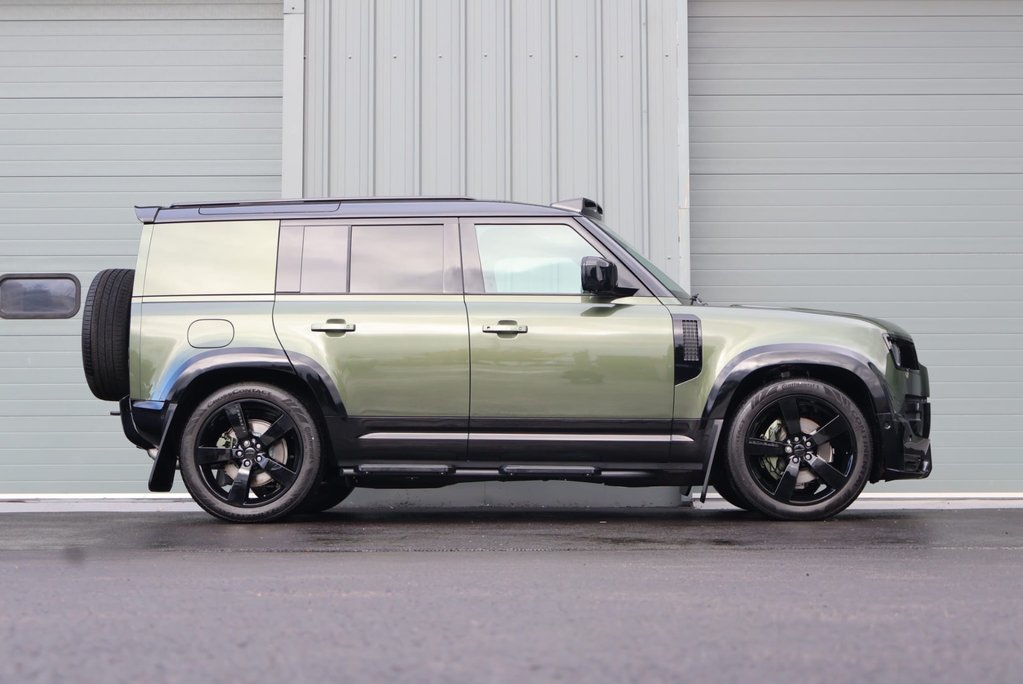 Land Rover Defender 110 BRAND NEW D350 HARD TOP X-DYNAMIC HSE STYLED BY SEEKER WITH REAR SEATS 7