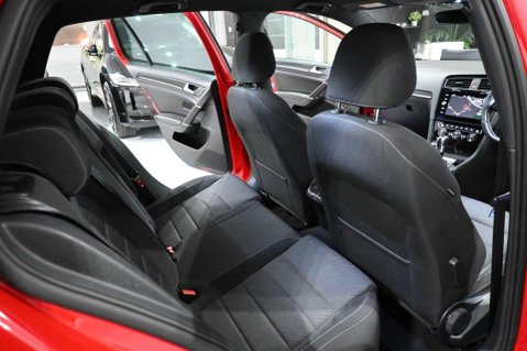 Volkswagen Golf R TSI 4MOTION DSG 14