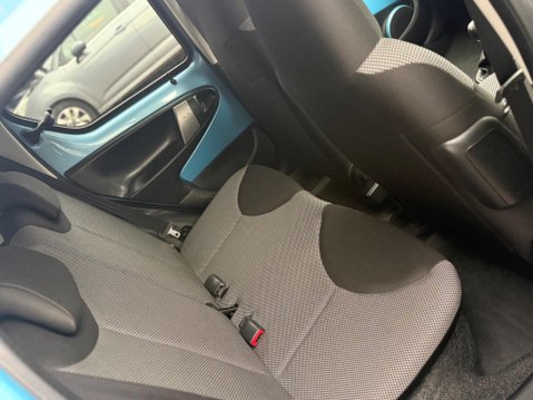 Toyota Aygo 1.0 VVT-i Move Euro 5 5dr 37