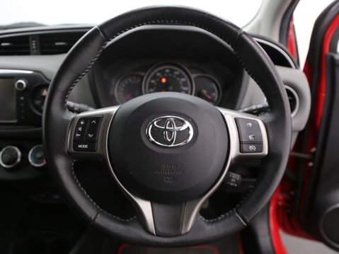 Toyota Yaris 1.0 VVT-i Icon Euro 6 5dr 10