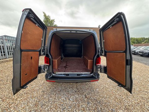 Volkswagen Transporter 2.0 Transporter T30 Highline TDI Semi-Auto 6