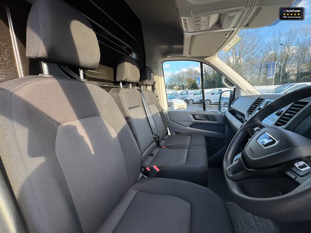 MAN TGE AUTO LWB L3H3 High Roof Lion Xs 3.140 Air Con Alloys EURO 6 SELECT 14