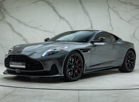 Aston Martin DB12 V8 1