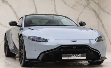 Aston Martin V8 Vantage 1