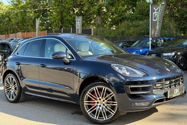 Porsche Macan TURBO PDK - HUGE SPEC - PAN ROOF - BOSE - CARPLAY