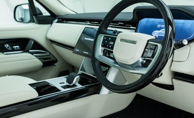 Land Rover Range Rover P550e Autobiography 10