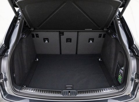 Porsche Macan S 28