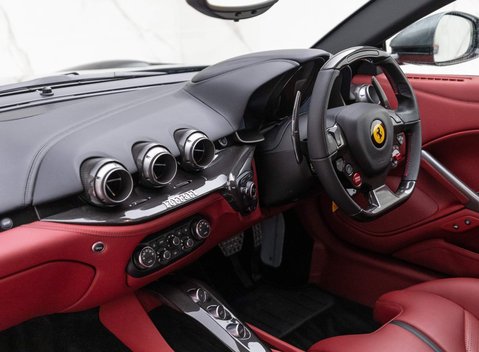 Ferrari F12 Berlinetta 10