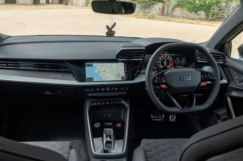 Audi RS3 2.5 TFSI Carbon Vorsprung Sportback S Tronic quattro Euro 6 (s/s) 5dr 34