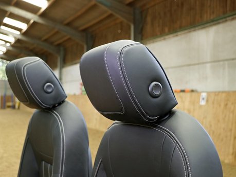 New Land Rover Defender 90 and 110 commercial seat upgrades 2021 model onwards 12