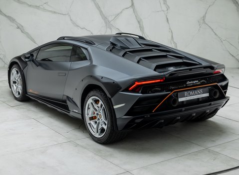 Lamborghini Huracan STERRATO 12