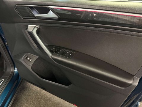 Volkswagen Tiguan 2.0 Tiguan Elegance TDI DSG Auto 5dr 13