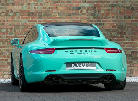 Porsche 911 (991) Carrera GTS 3
