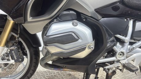 BMW R 1200 RT 2015 STUNNING EXAMPLE EBONY COLOUR SCHEME 45K NEW MOT 1200CC 36