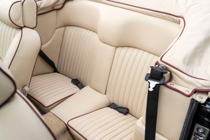 Aston Martin V8 Vantage Volante 30