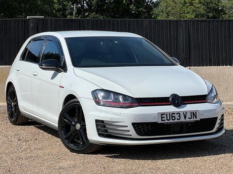 Volkswagen Golf GTI PERFORMANCE DSG