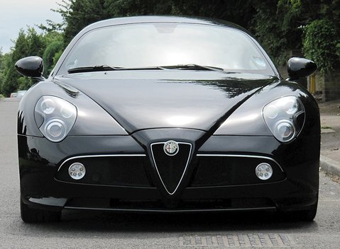 Alfa Romeo 8C Competizione 3