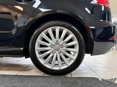 Audi A3 1.4 TFSI e-tron Sportback e-S Tronic Euro 6 5dr 8.8kWh 71