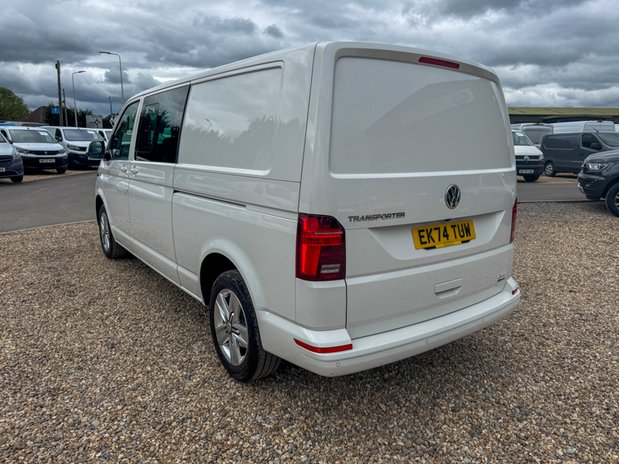 Volkswagen Transporter Crew Cab AUTO LWB L2H1 Highline T32 A/C Alloys Sensors EURO 6 NO VAT 14