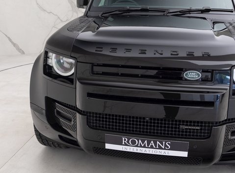 Land Rover Defender 110 X-Dynamic S D250 21