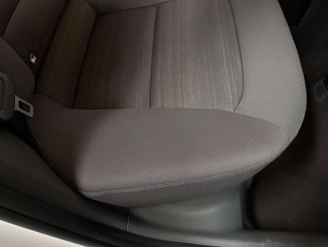 Hyundai IONIQ 1.6 IONIQ Premium FHEV Semi-Auto 5dr 33