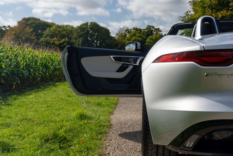 Jaguar F-Type F-Type I4 R-Dynamic 7