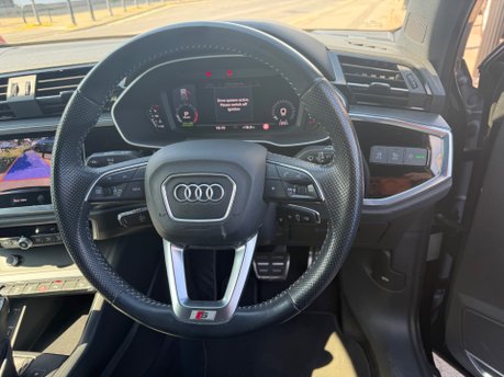 Audi Q3 TFSI S LINE MHEV 14