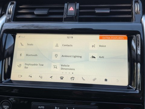 Land Rover Discovery 3.0 Discovery Luxury HSE SD6 Auto 4WD 5dr 64
