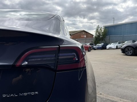 Tesla Model 3 (Dual Motor) Long Range Saloon 4dr Electric Auto 4WDE (346 ps) 17