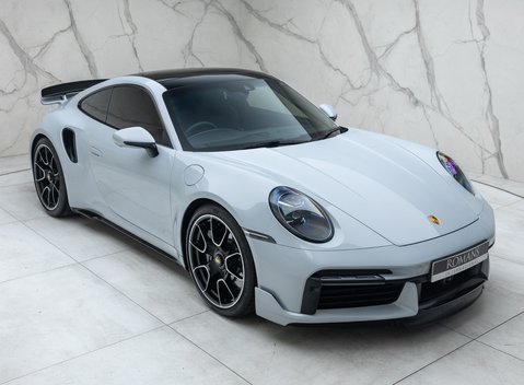 Porsche 911 Turbo S (992) 8