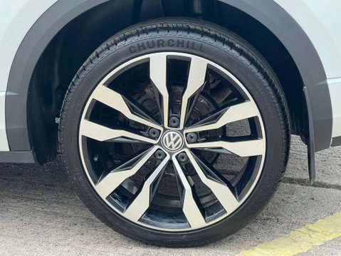 Volkswagen T-Roc 2.0 T-Roc R-Line TDI 5dr *NATIONAL DELIVERY* 29