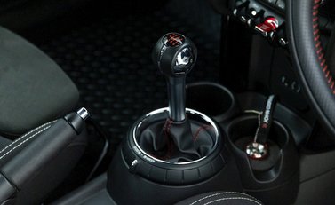 Mini Hatch John Cooper Works Challenge 19