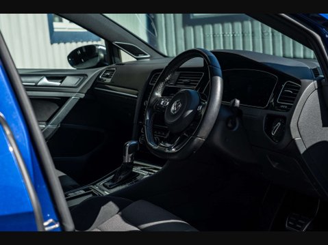 Volkswagen Golf 2.0 Golf R TSi Semi-Auto 4WD 5dr 11