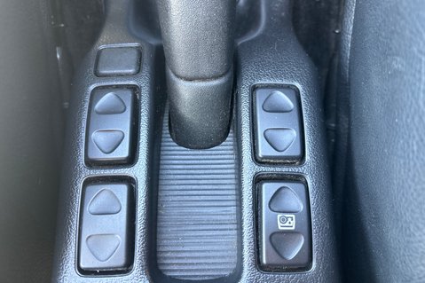 Land Rover Freelander TD4 FREESTYLE..LAST OWNER 14 YEARS..AIR CON..HEATED SEATS..SIDE STEPS.. 10