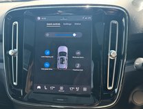 Volvo XC40 Recharge 69kWh Ultimate SUV 5dr Electric Auto (231 ps) 23